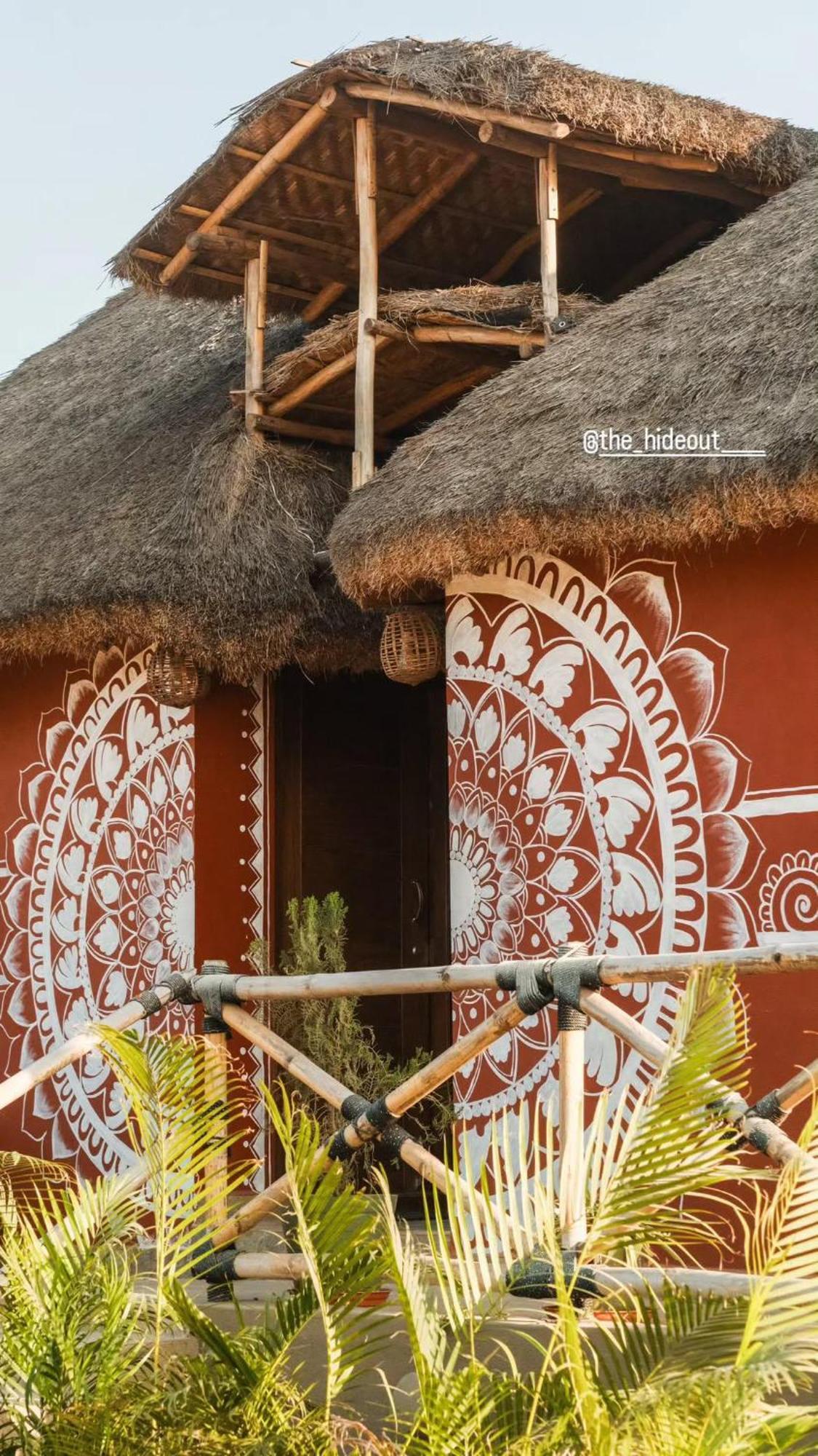 The Hideout Cottage And Restaurant Hampi Exteriör bild