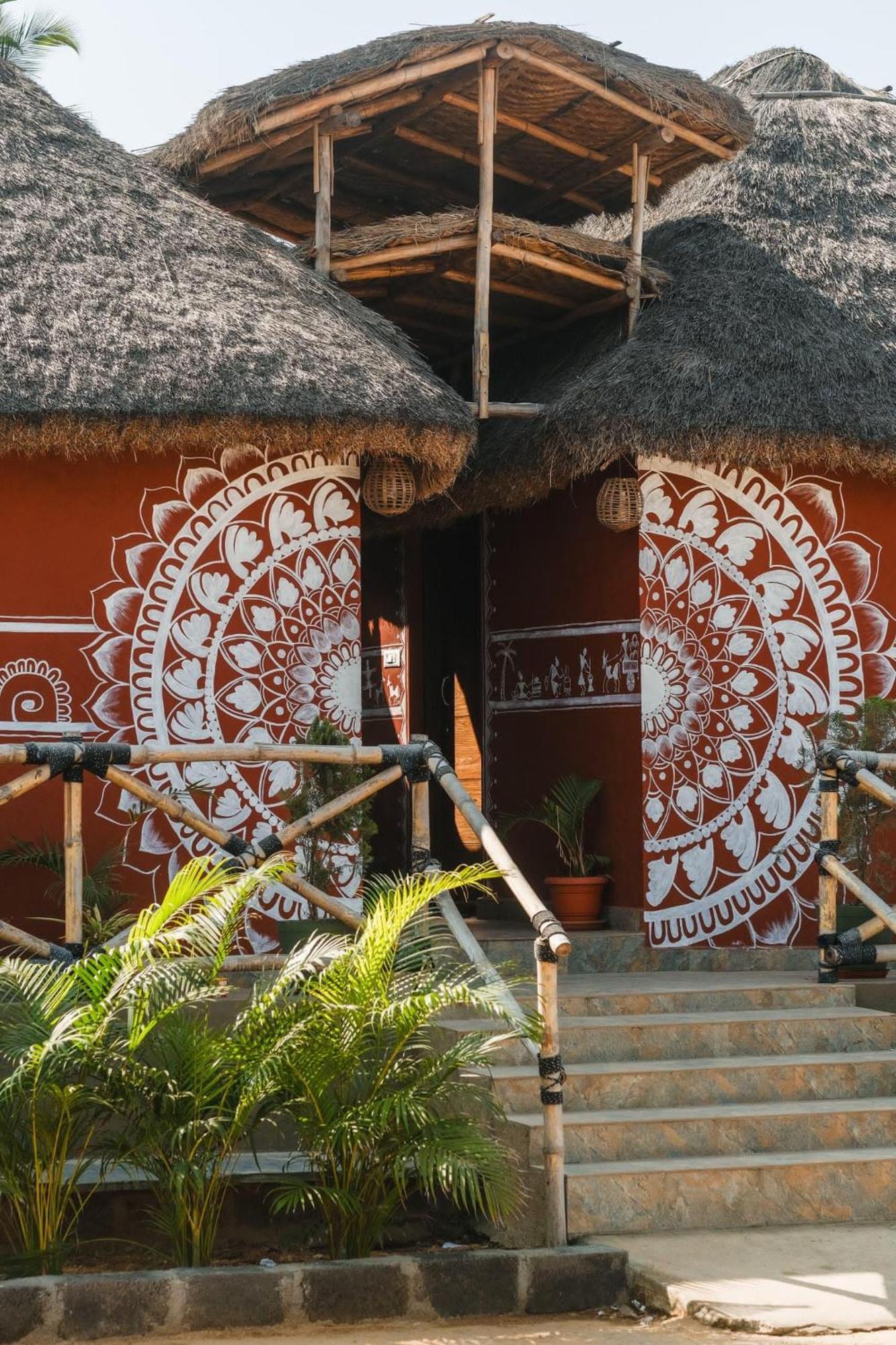 The Hideout Cottage And Restaurant Hampi Exteriör bild